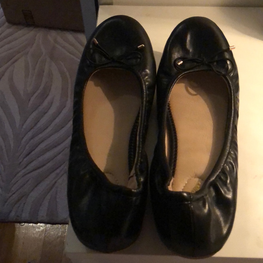 Women flats